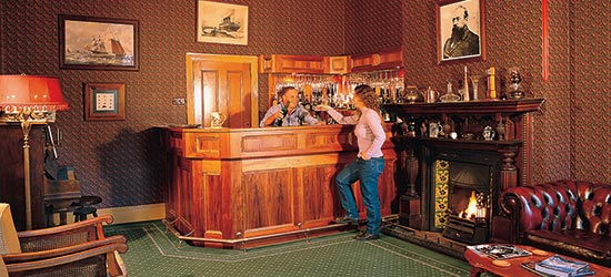 Port O' Call Bar