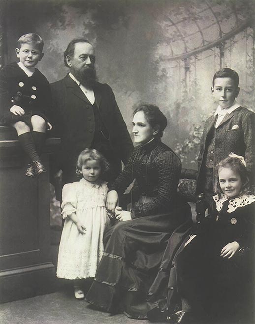 Henry Family of Strahan
